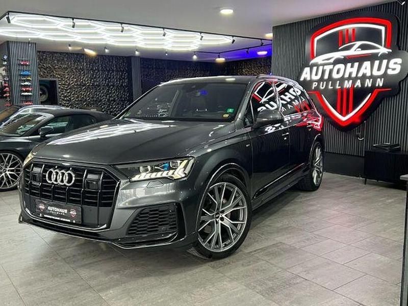 Grau Gebraucht 2020 Audi Q7 S-Line SUV | 43.990 € (Etwas zu teuer) - Bild 1/4