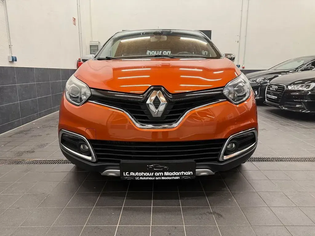 Gebraucht Renault Captur Luxe 120 PS (88 kW) 2016 Orange SUV