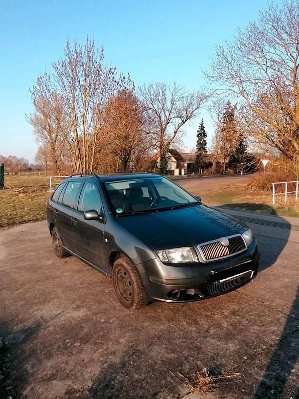 Gebraucht Skoda Fabia 80 PS (58 kW) 2010 Grau Kombi