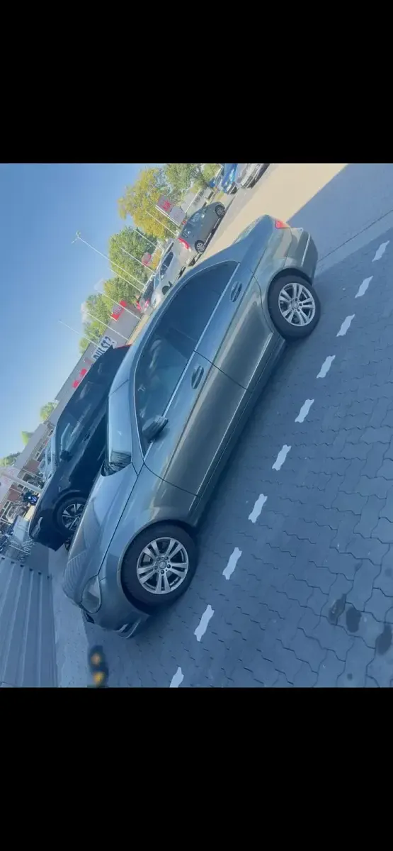 Gebraucht Mercedes C200 184 PS (135 kW) 2012 Grau Limousine
