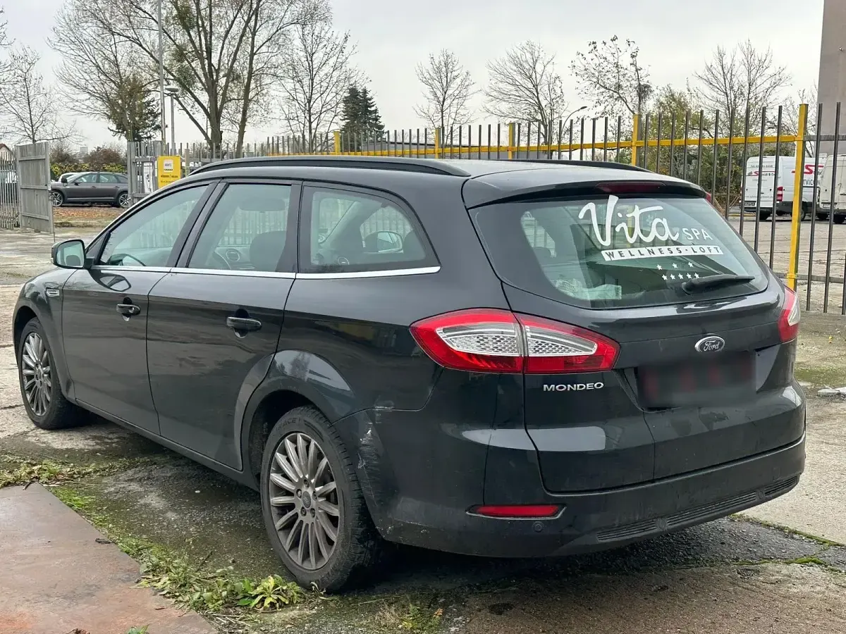 Second-hand Ford Mondeo 140 CP (102 kW) 2013 Negru Break