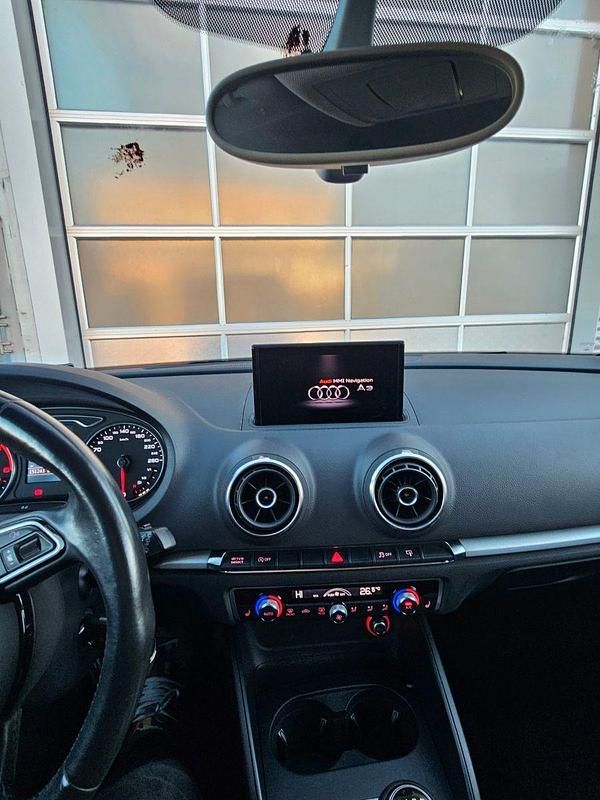 Gebraucht Audi A3 Attraction 150 PS (110 kW) 2013 Schwarz Kombi