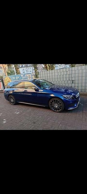 Gebraucht Mercedes 250 AMG line 211 PS (155 kW) 2014 Blau Kombi