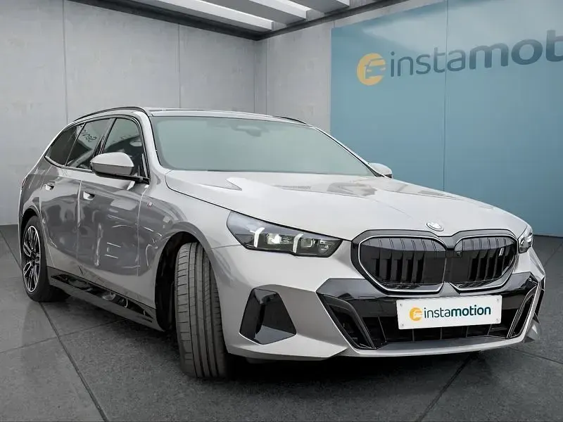 Second-hand BMW i5 289 kW (394 CP) 2025 Gri Break
