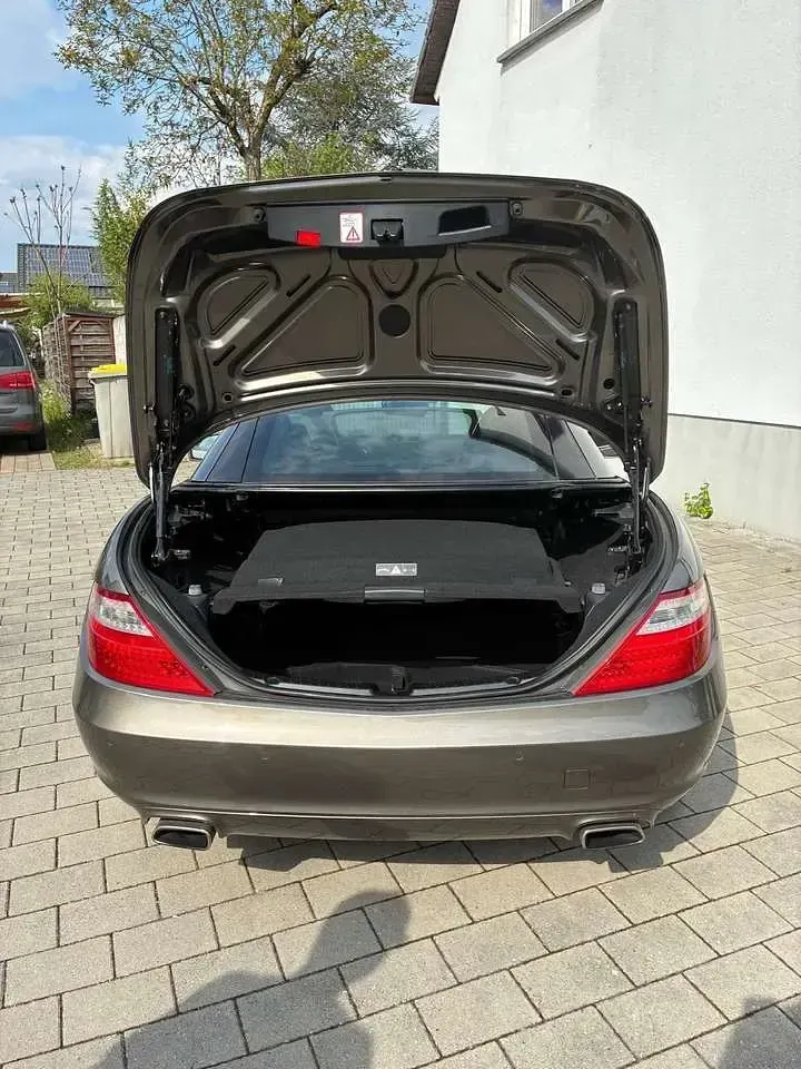 Second-hand Mercedes SLK200 184 CP (135 kW) 2011 Gri Cabrio