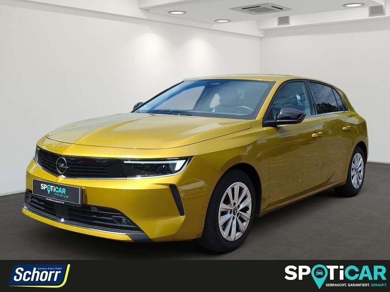 Kult gelb (metallic) Gebraucht 2022 Opel Astra Elegance Limousine | 19.900 € (Fairer Preis) - Bild 1/4