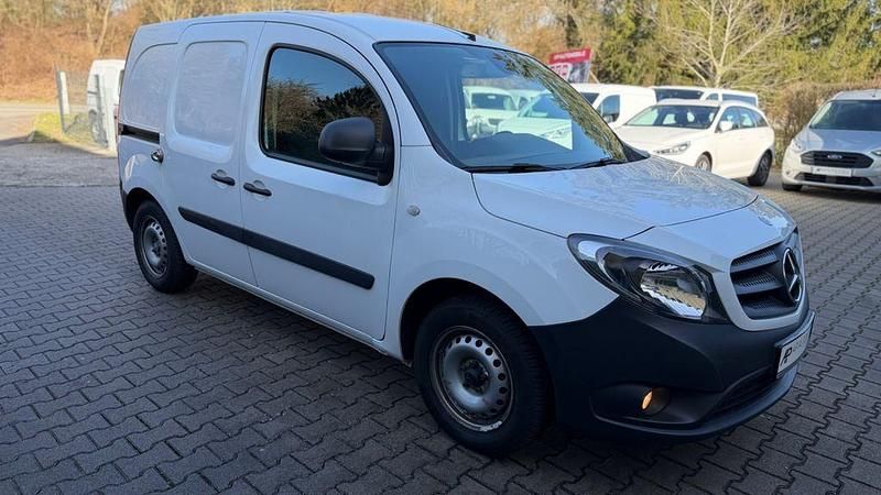 Gebraucht Mercedes Citan 109 95 PS (69 kW) 2020 Weiß Van / Kleinbus