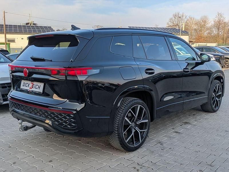 Gebraucht VW Tayron R-line 193 PS (141 kW) 2025 Schwarz SUV