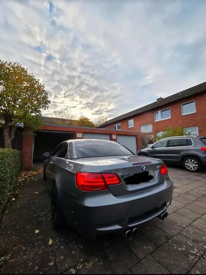 Gebraucht BMW M3 Cabriolet 420 PS (308 kW) 2011 Grau Cabrio