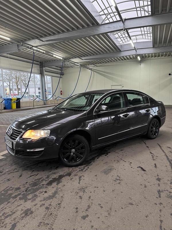 Gebraucht VW Passat 170 PS (125 kW) 2007 Braun Limousine