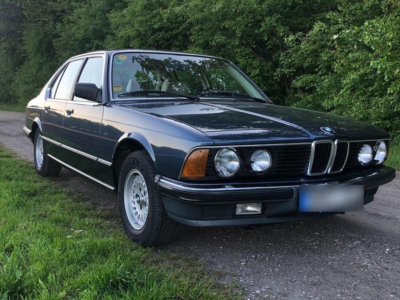 Gebraucht BMW 735 185 PS (136 kW) 1986 Blau Limousine