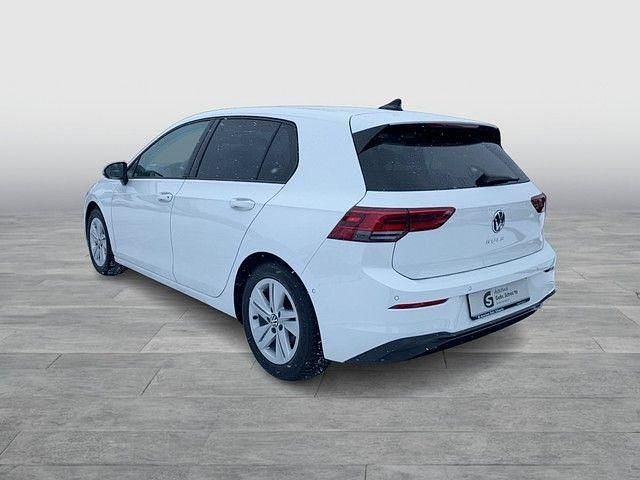 Gebraucht VW Golf VIII Life 110 PS (80 kW) 2022 Weiß Limousine