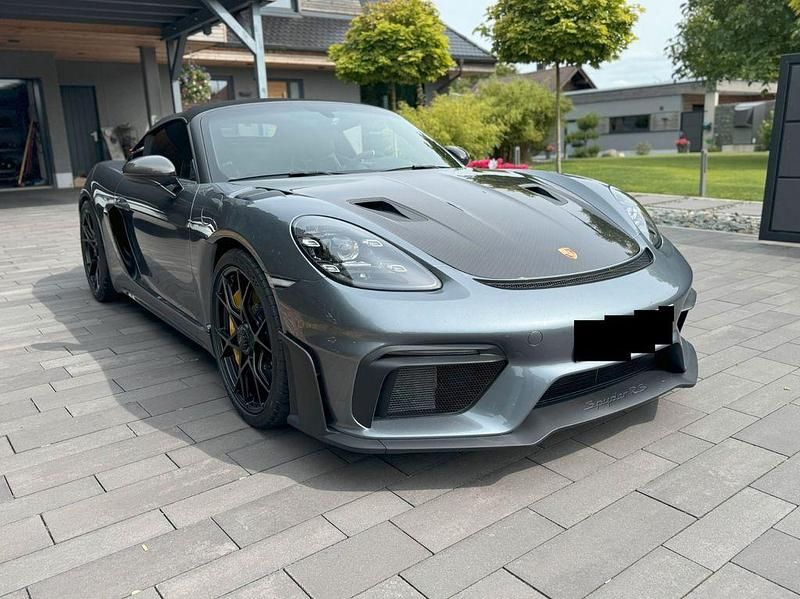 Grau Gebraucht 2024 Porsche Boxster Spyder Cabrio | 169.991 € (Etwas zu teuer) - Bild 1/4