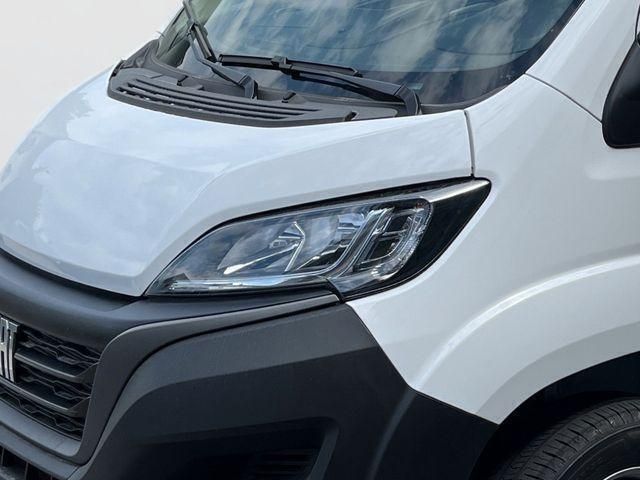 Gebraucht Fiat Ducato 140 PS (102 kW) 2023 549 weiss 549 weiss Van