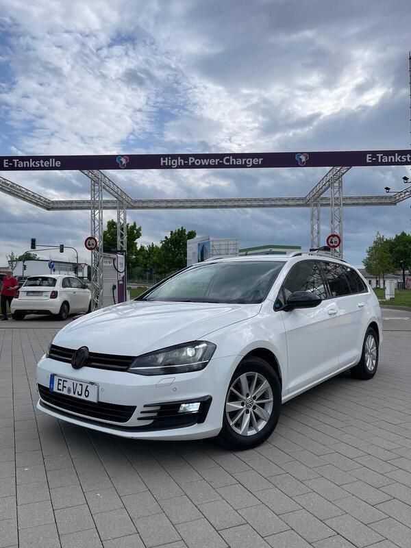Weiß Gebraucht 2015 VW Golf VII Kombi | 7.199 € (Fairer Preis) - Bild 1/4