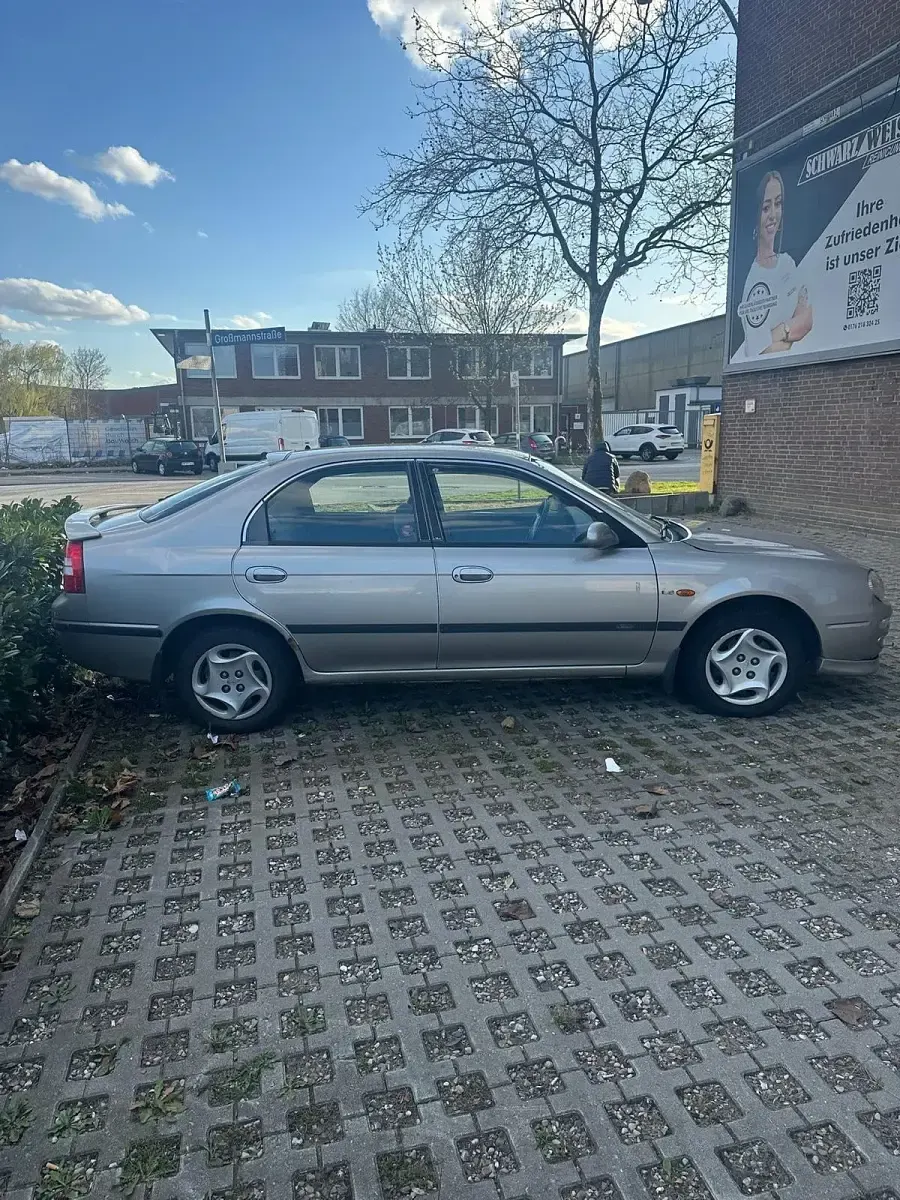 Używany Kia Shuma 2000 Srebrny Hatchback