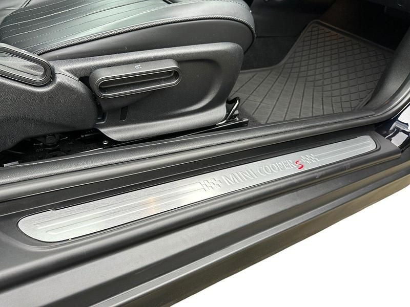 Second-hand Mini Cooper S 178 CP (130 kW) 2024 Albastru Hatchback