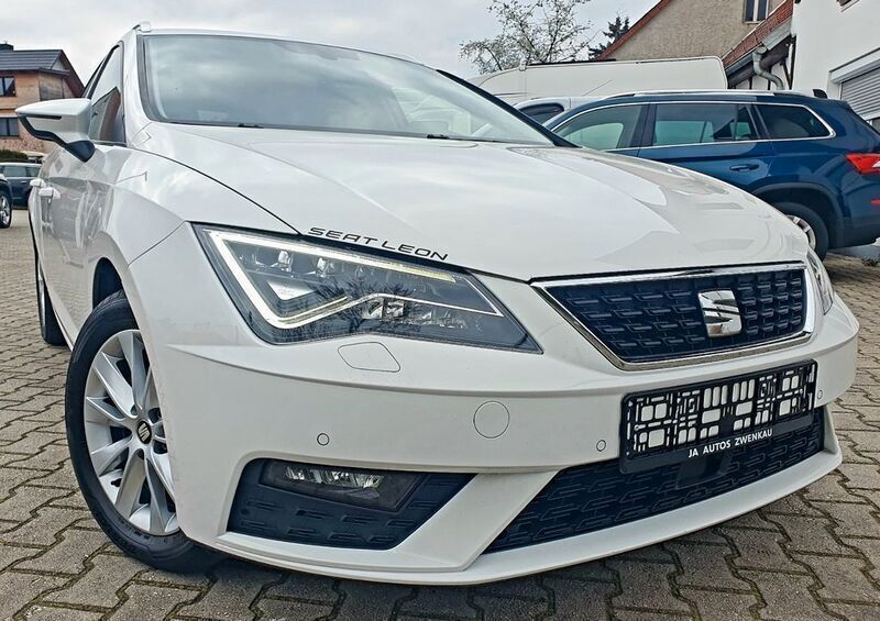 Weiß Gebraucht 2020 Seat Leon ST Style Kombi | 10.999 € (Guter Preis) - Bild 1/4