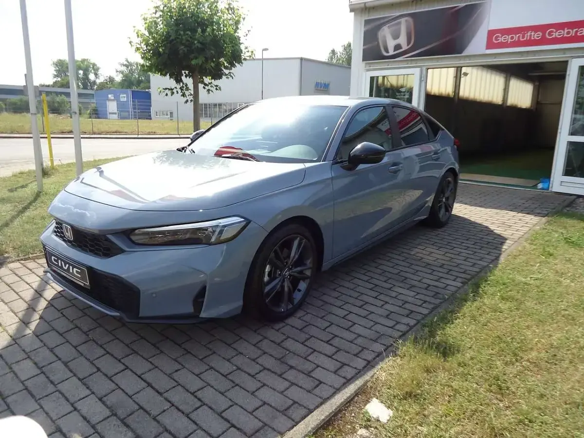 Neu Honda Civic Hybrid 184 PS (135 kW) 2026 Sonic grey.p Limousine