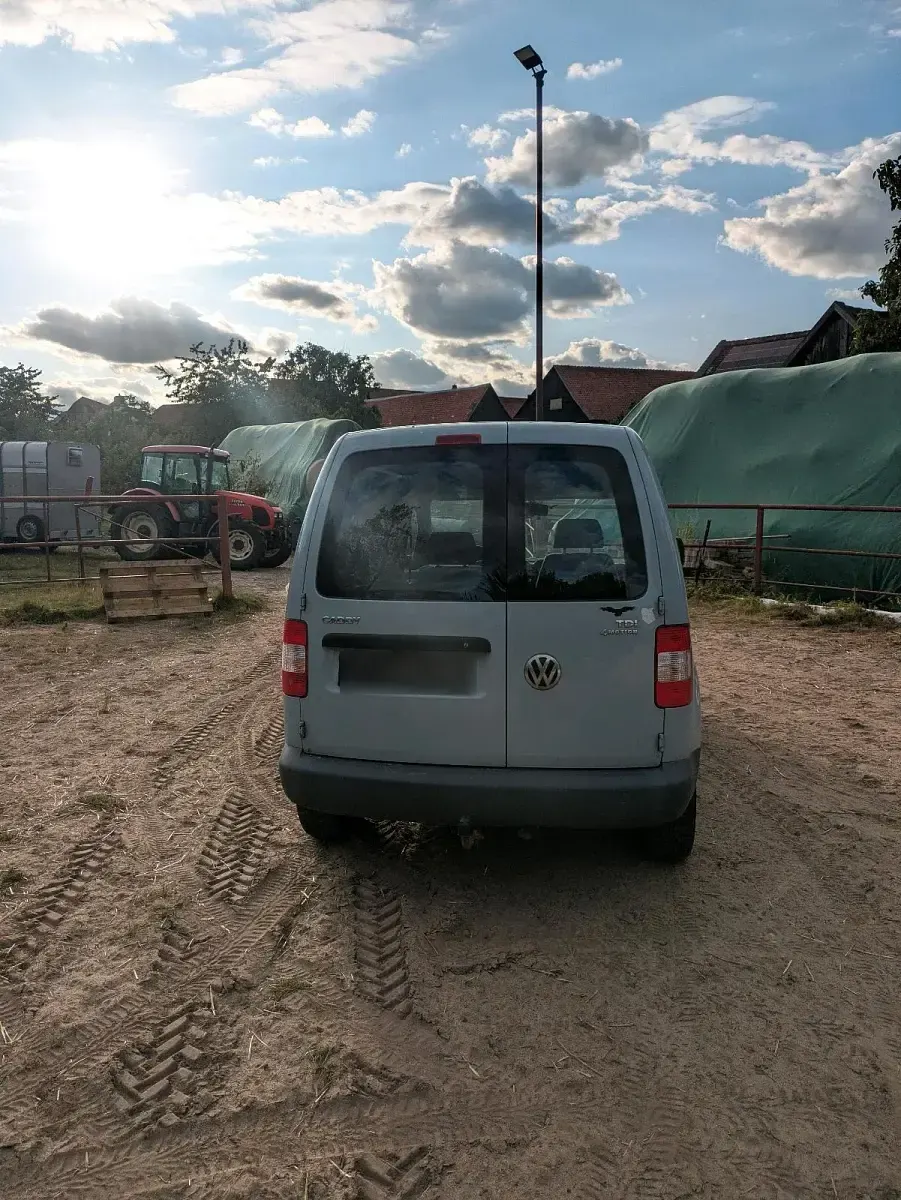 Gebraucht VW Caddy 105 PS (77 kW) 2010 Van / Kleinbus