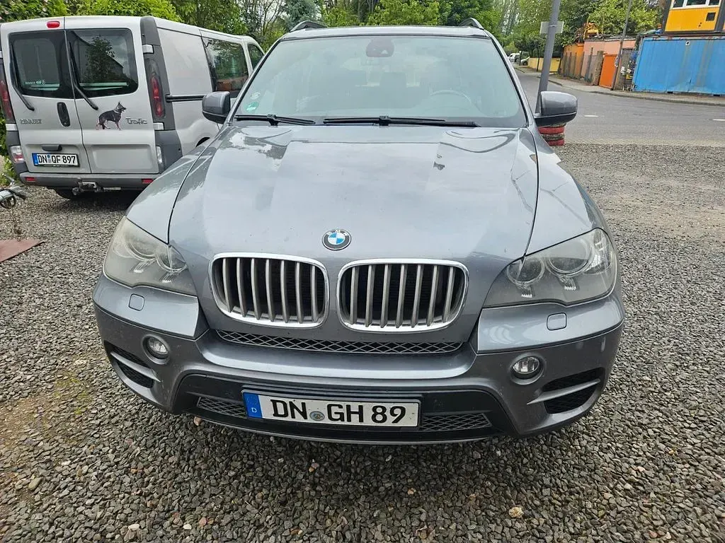 Gebraucht BMW X5 Sport Line 306 PS (225 kW) 2010 Grau SUV
