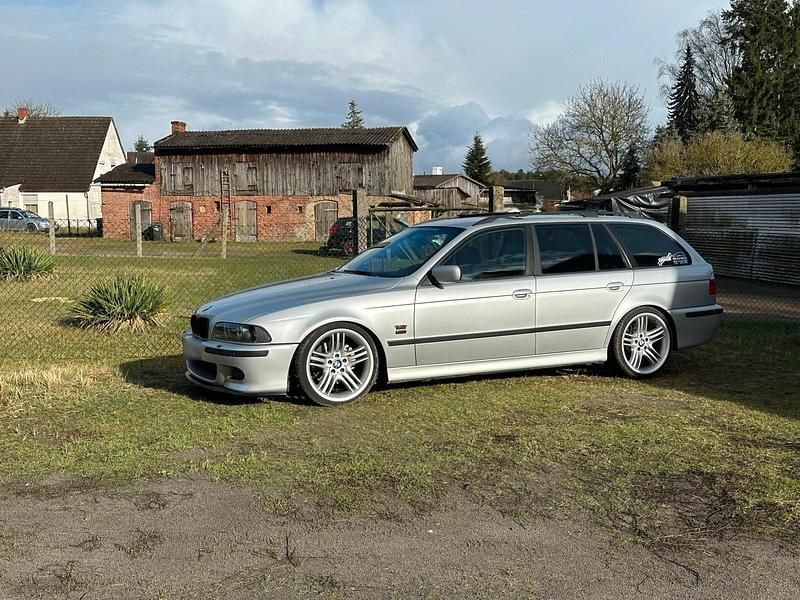 Second-hand BMW 525 192 CP (141 kW) 2003 Argintiu Break