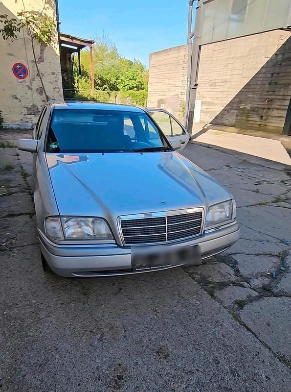 Gebraucht 1997 Mercedes C180 Kombi | 1.600 € (Guter Preis) - Bild 1/4