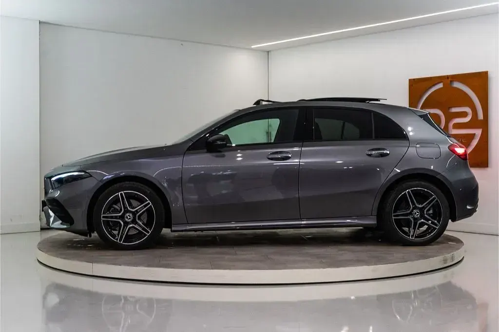 Gebraucht Mercedes A250 Premium 218 PS (160 kW) 2025 Grau Limousine