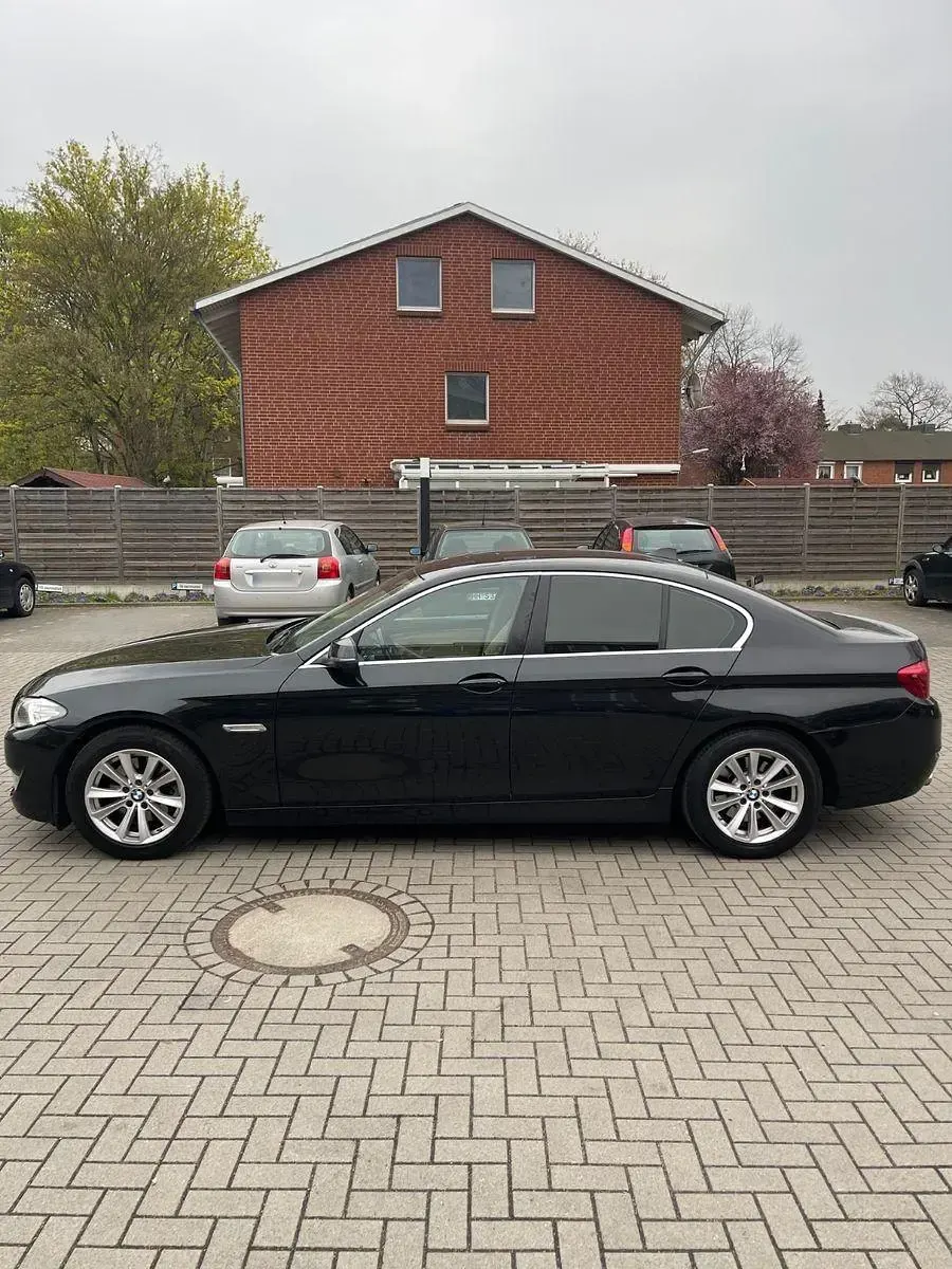 Używany BMW 520 Performance 258 KM (189 kW) 2015 Czarny Sedan/Limuzyna
