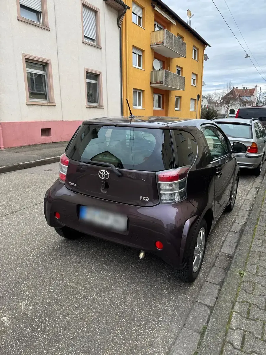 Second-hand Toyota iQ 68 CP (50 kW) 2009 Mov Hatchback