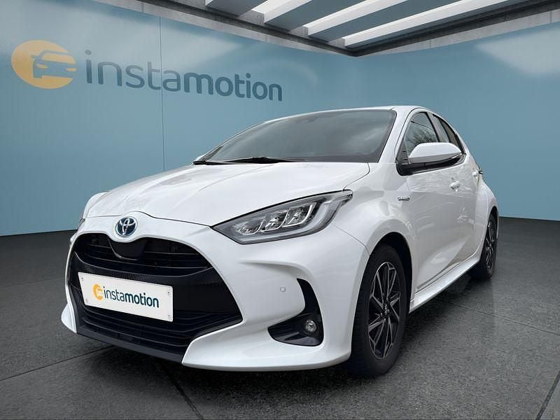 Weiß Gebraucht 2021 Toyota Yaris Club Kleinwagen | 17.899 € (Fairer Preis) - Bild 1/4