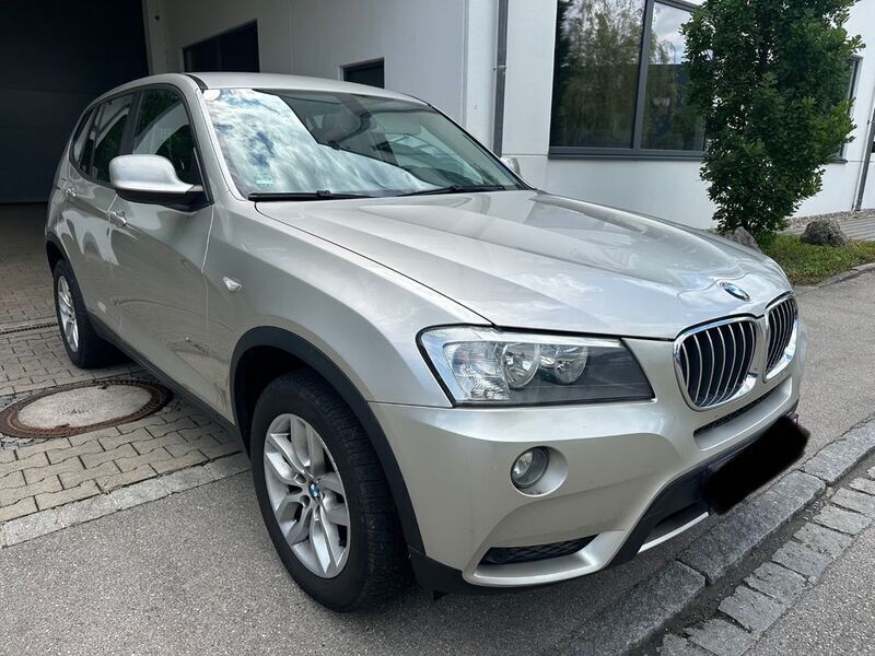 Grau Gebraucht 2012 BMW X3 Sport Line SUV | 11.900 € (Guter Preis) - Bild 1/4