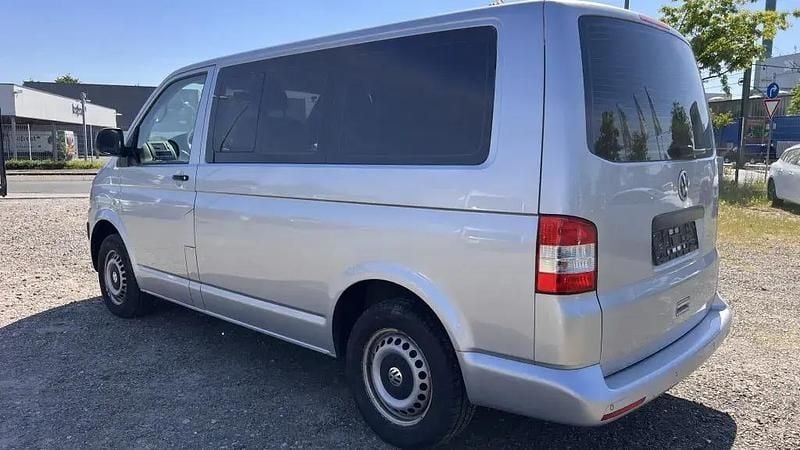 Gebraucht VW T5 140 PS (102 kW) 2013 Silber reflexsilber metallic Van