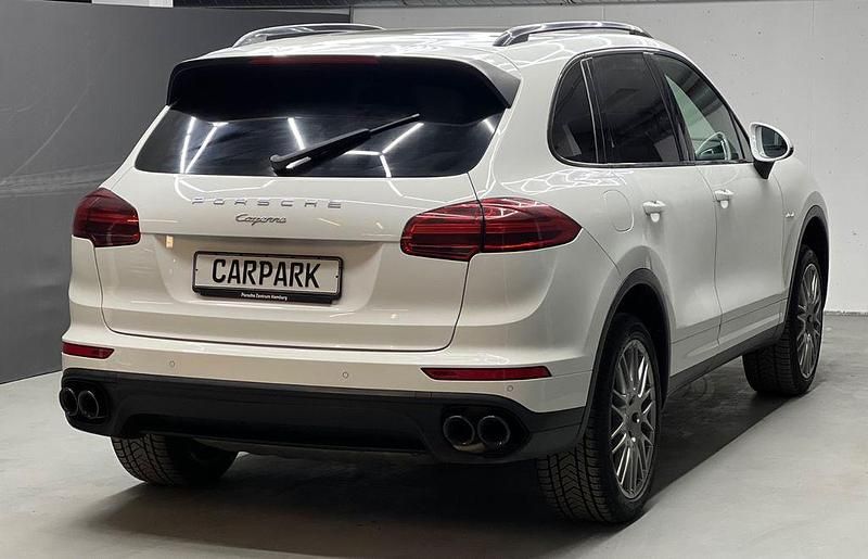 Second-hand Porsche Cayenne 262 CP (192 kW) 2015 Alb SUV