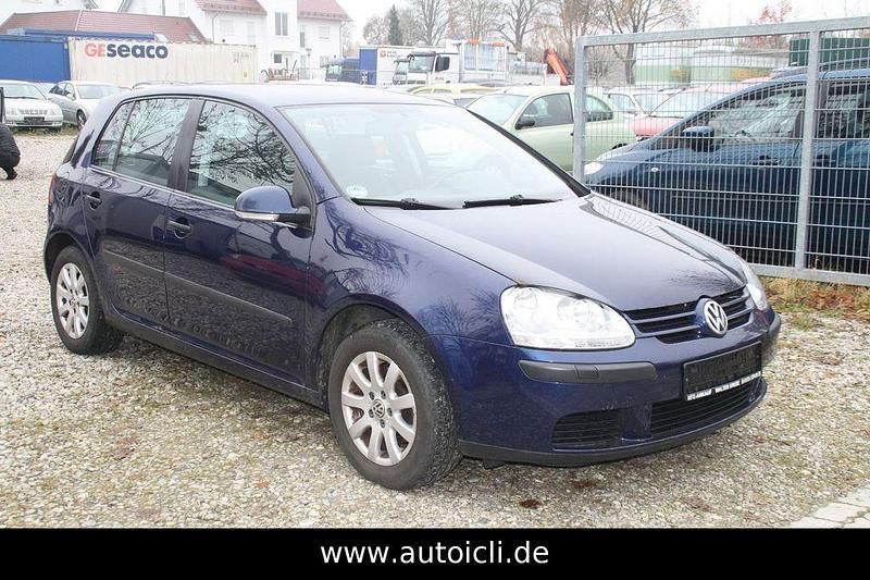 Gebraucht VW Golf V 75 PS (55 kW) 2004 Blau Limousine