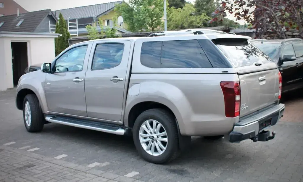 Käytetty Isuzu D-Max 163 HP (119 kW) 2016 Peessi Katumaasturi