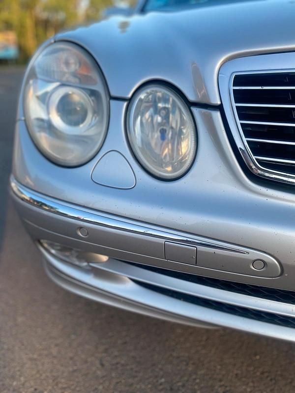 Gebraucht Mercedes E240 Avantgarde 177 PS (130 kW) 2004 Silber Limousine