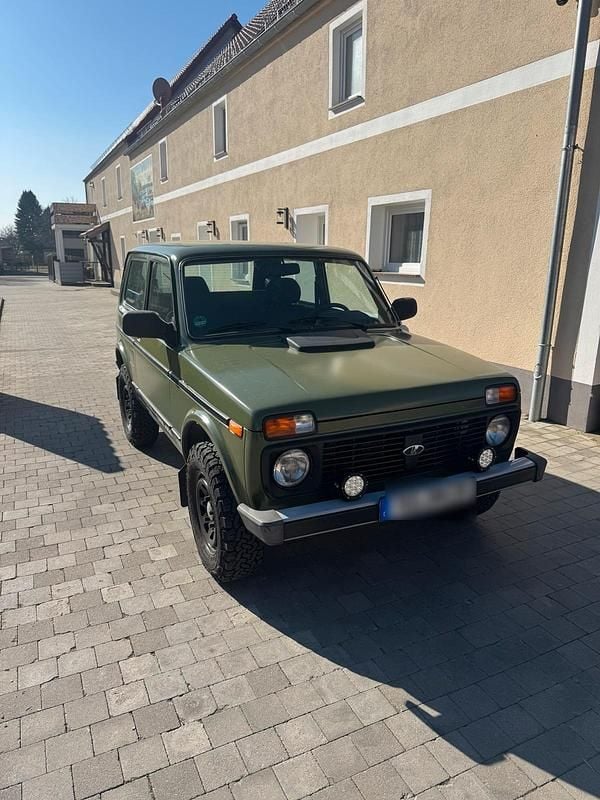 Gebraucht Lada niva 2012 Grün SUV