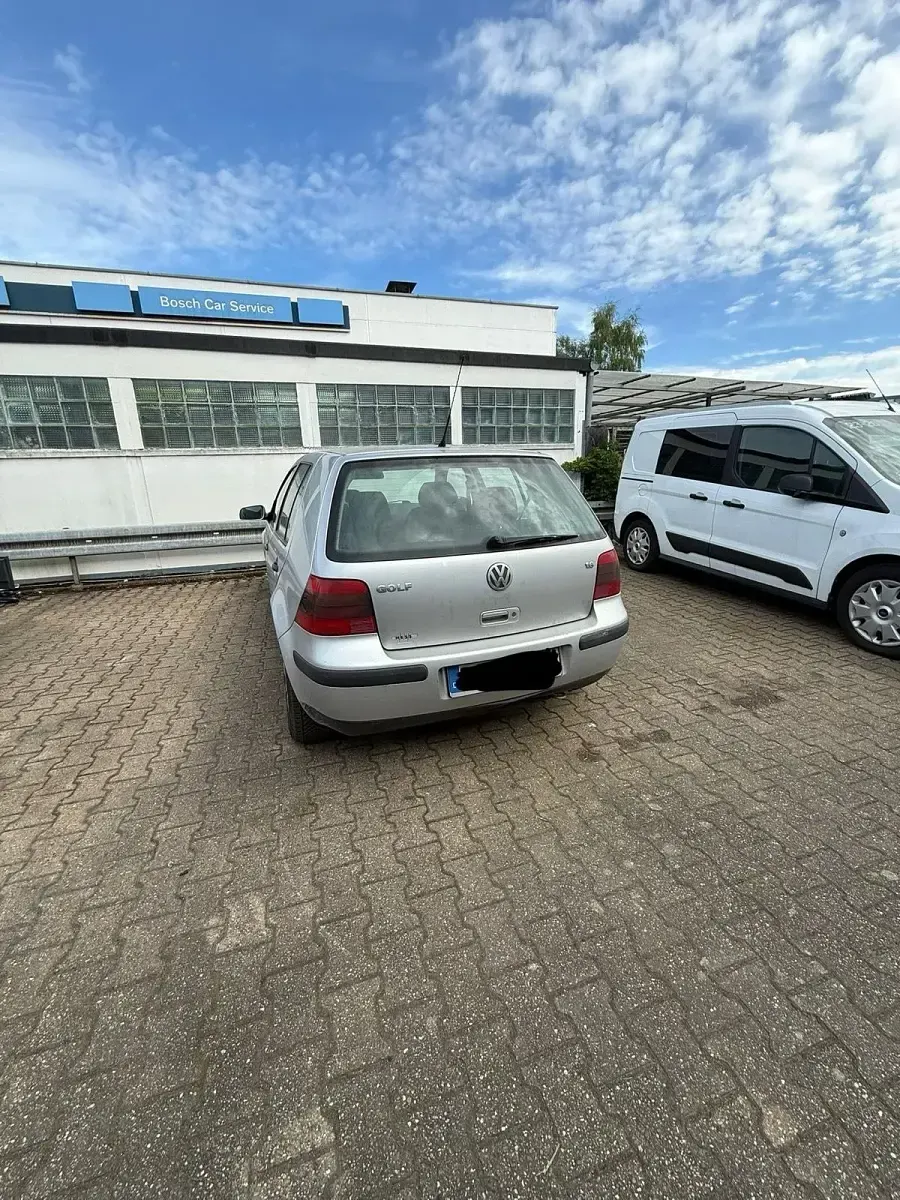 Gebraucht VW Golf IV 101 PS (74 kW) 2002 Silber Kleinwagen