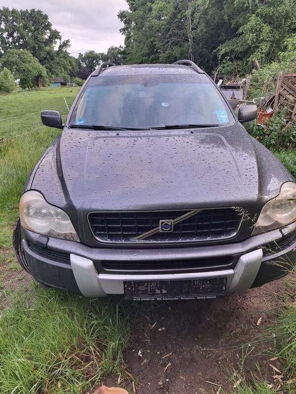 Grau Gebraucht 2006 Volvo XC70 Summum SUV | 7.000 € (Fairer Preis) - Bild 1/4