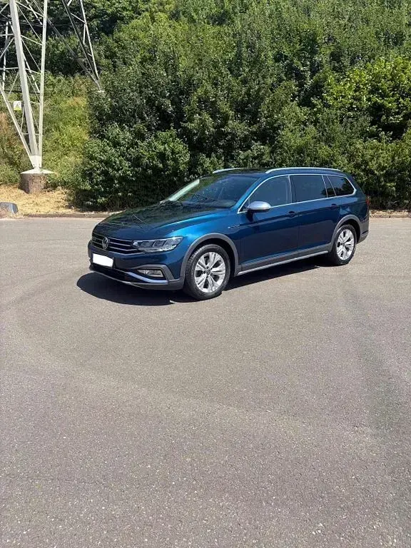 Gebraucht VW Passat Alltrack 200 PS (147 kW) 2020 Blau Kombi