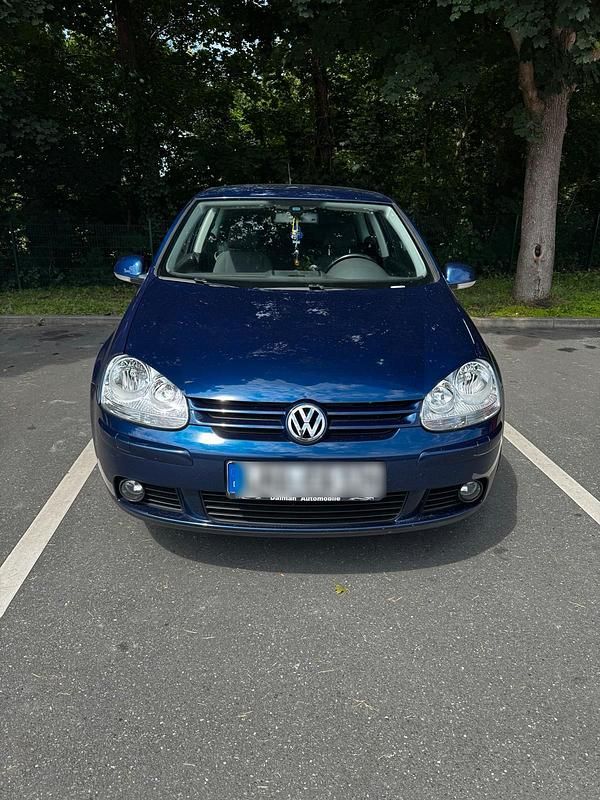 Blau Gebraucht 2008 VW Golf V Kleinwagen | 4.000 € (Etwas zu teuer) - Bild 1/4