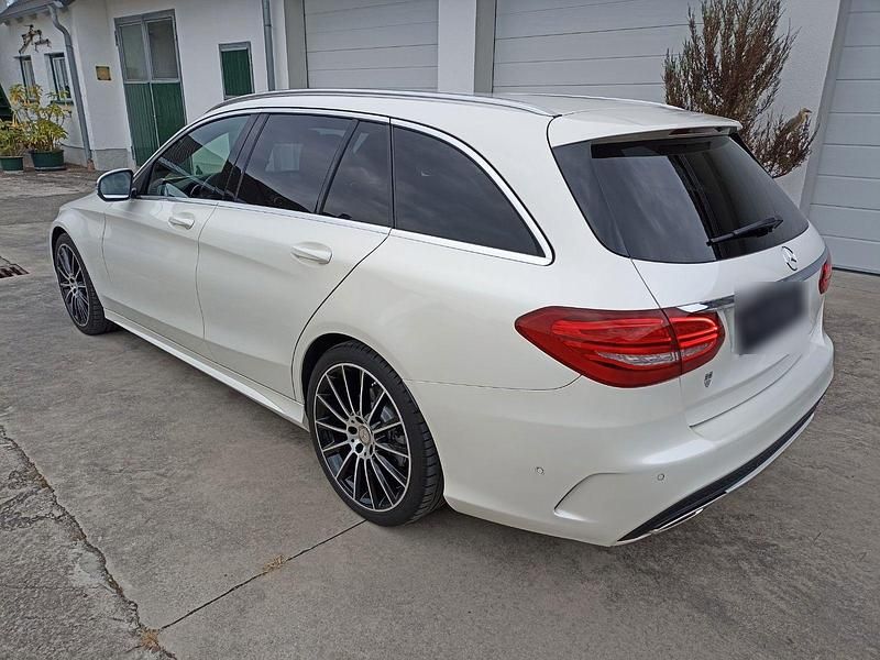 Gebraucht Mercedes C180 AMG line 156 PS (114 kW) 2015 Weiß Kombi