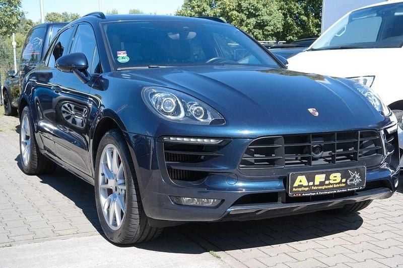 Blau Gebraucht 2015 Porsche Macan Turbo SUV | 32.990 € (Superpreis) - Bild 1/4
