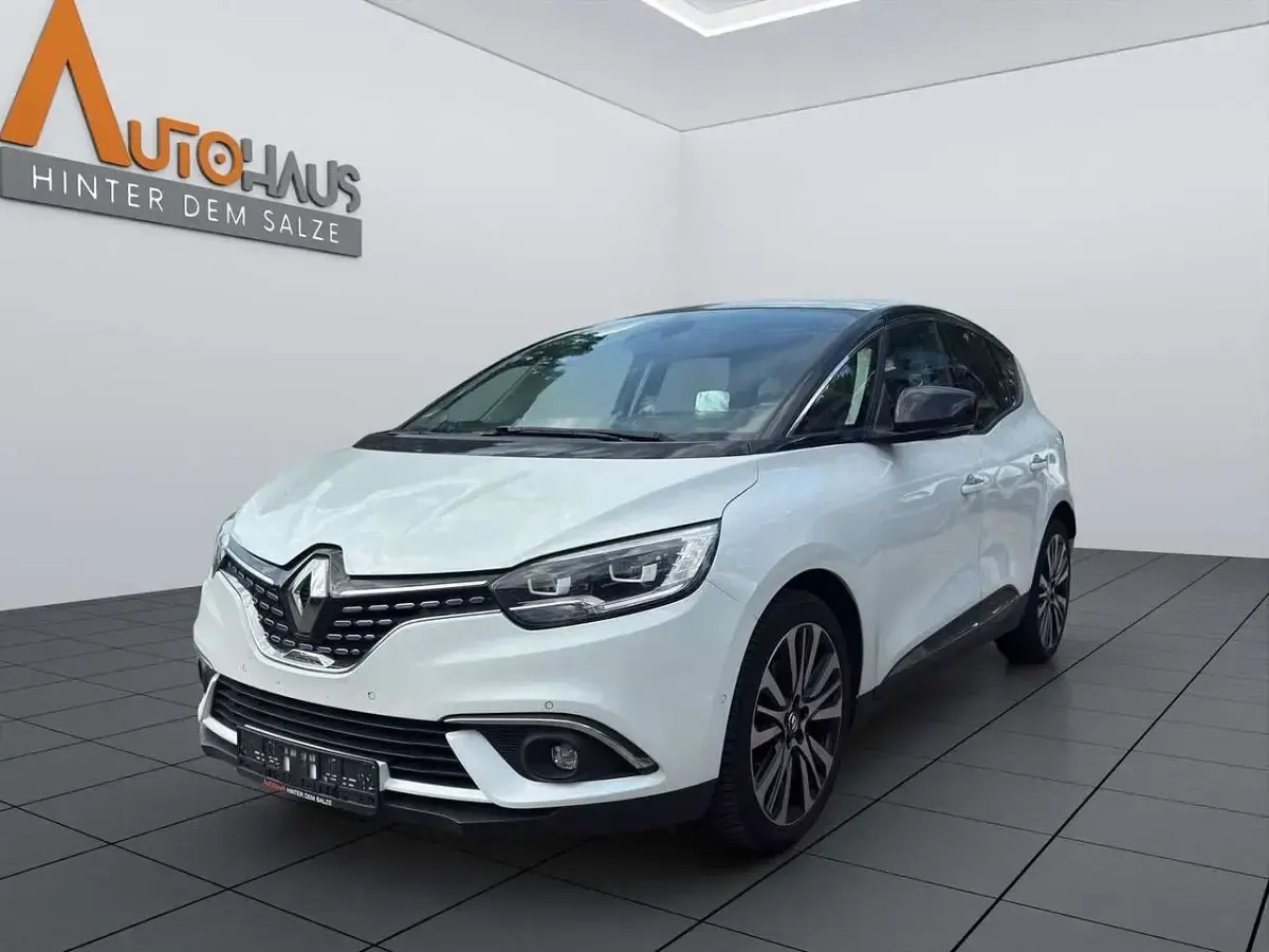 Gebraucht Renault Scénic III Initiale Paris 160 PS (117 kW) 2017 Weiss qnc+schwarz gne Van / Kleinbus