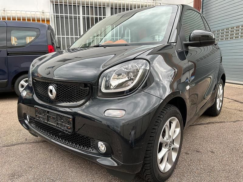Schwarz Gebraucht 2015 Smart ForTwo Coupé Passion Coupé | 7.290 € (Fairer Preis) - Bild 1/4