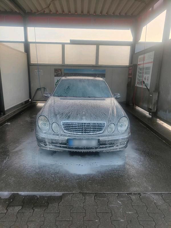 Gebraucht Mercedes E320 224 PS (164 kW) 2004 Gold Limousine