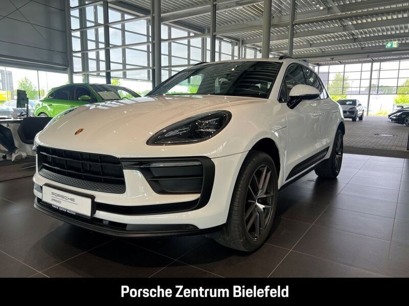 Weiß Gebraucht 2024 Porsche Macan SUV | 78.880 € (Fairer Preis) - Bild 1/4
