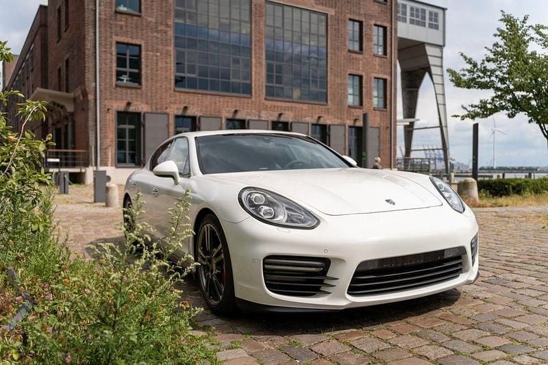 Gebraucht Porsche Panamera GTS 441 PS (324 kW) 2014 Weiß Limousine