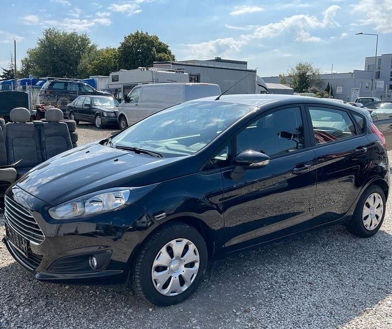 Schwarz Gebraucht 2014 Ford Fiesta SYNC Edition Limousine | 4.200 € (Fairer Preis) - Bild 1/4